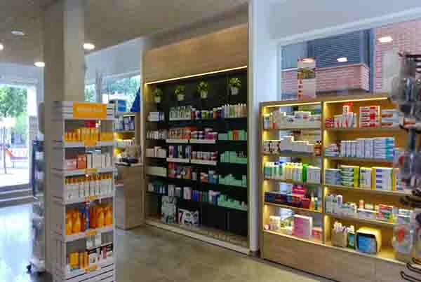 Farmacia Aguirre · Estella